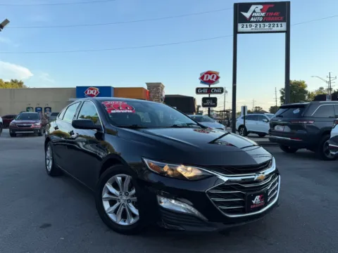 Black 2022 CHEVROLET MALIBU LT for sale in Crown Point, IN