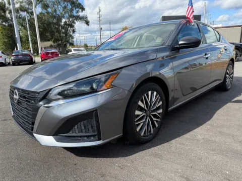 More photos of 2024 NISSAN ALTIMA 2.5 SV at Ride Time Auto Finance Crown Point, IN