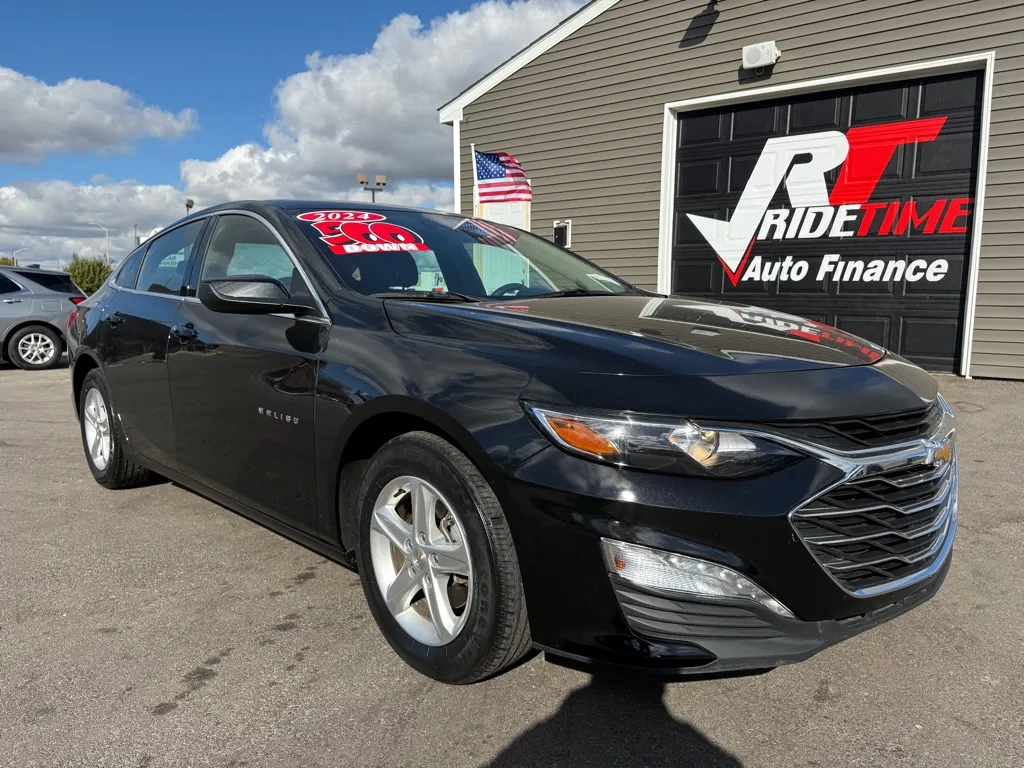 Black 2024 CHEVROLET MALIBU LT for sale in Crown Point, IN