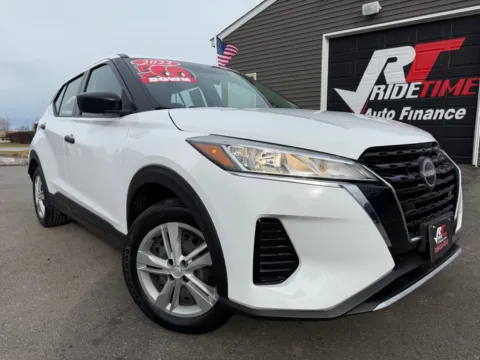 White 2022 NISSAN KICKS for sale in Crown Point, IN
