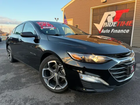 Black 2022 CHEVROLET MALIBU LT for sale in Crown Point, IN