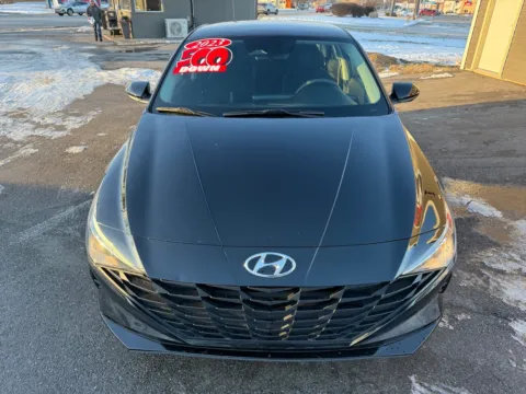 More photos of 2023 HYUNDAI ELANTRA SEL at Ride Time Auto Finance Crown Point, IN