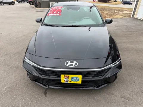 More photos of 2024 HYUNDAI ELANTRA SE at Ride Time Auto Finance Crown Point, IN