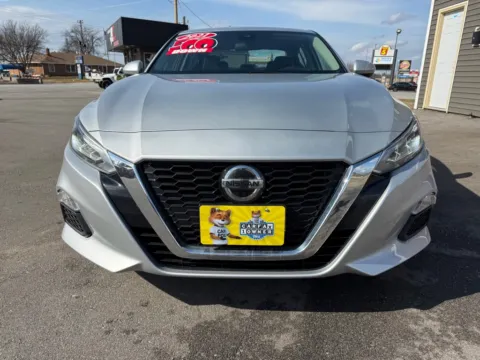 Another view of 2021 NISSAN ALTIMA 2.5 SV for sale in Crown Point, IN at Ride Time Auto Finance Crown Point