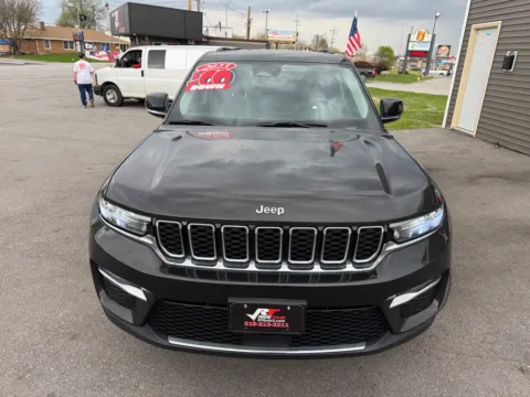 More photos of 2023 JEEP GRAND CHEROKEE LIMITED at Ride Time Auto Finance Crown Point, IN