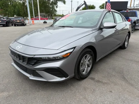 More photos of 2025 HYUNDAI ELANTRA SE at Ride Time Auto Finance Crown Point, IN