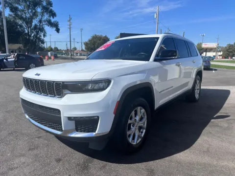 Another view of 2023 JEEP GRAND CHEROKEE LIMITED for sale in Crown Point, IN at Ride Time Auto Finance Crown Point