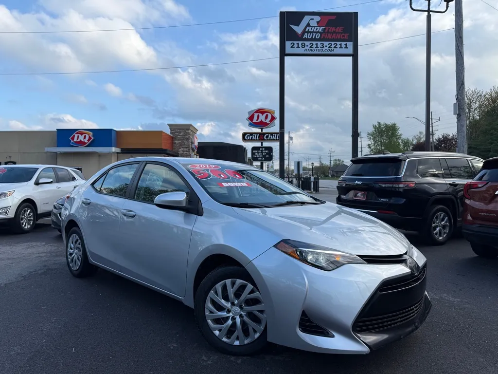 2019 TOYOTA COROLLA LE for sale in Crown Point, IN