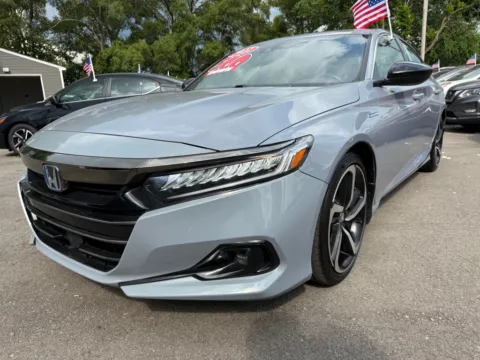 More photos of 2022 HONDA ACCORD HYBRID SPORT at Ride Time Auto Finance Crown Point, IN