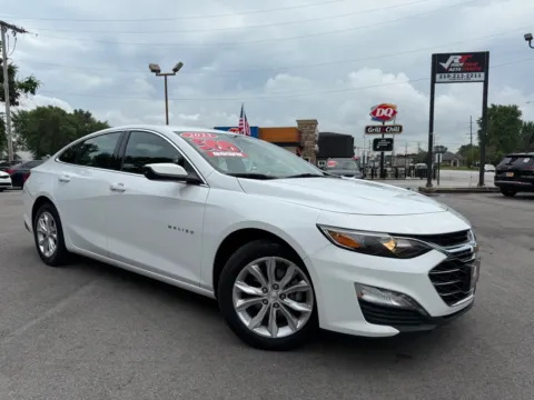 White 2023 CHEVROLET MALIBU LT for sale in Crown Point, IN