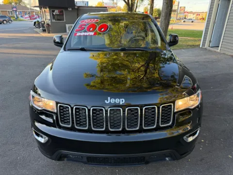 More photos of 2022 JEEP GRAND CHEROKEE LAREDO E at Ride Time Auto Finance Crown Point, IN