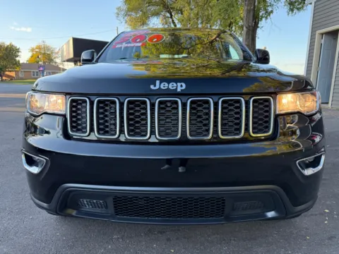 Another view of 2022 JEEP GRAND CHEROKEE LAREDO E for sale in Crown Point, IN at Ride Time Auto Finance Crown Point