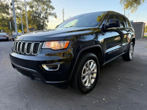 More photos of 2022 JEEP GRAND CHEROKEE LAREDO E at Ride Time Auto Finance Crown Point, IN