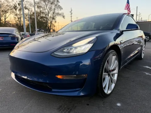 More photos of 2019 TESLA MODEL 3 PERFORMANCE at Ride Time Auto Finance Crown Point, IN