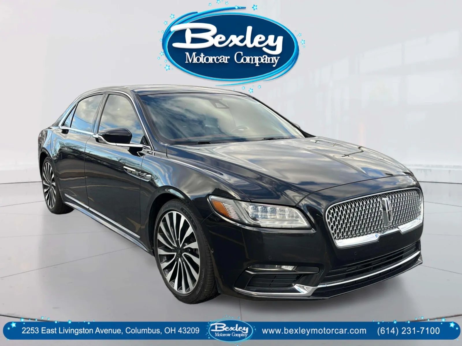 2017 Lincoln Continental Black Label's photo