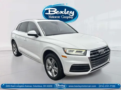 Black 2019 Audi Q5 45 Premium for sale in Columbus, OH