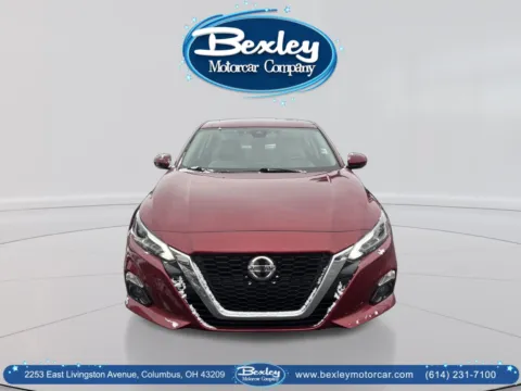Photos of 2021 Nissan Altima Platinum Intelligent AWD for sale in Columbus, OH at Bexley Motorcar Company