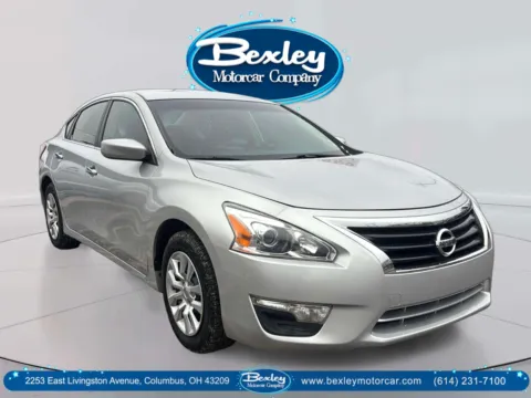 White 2013 Nissan Altima 2.5 S for sale in Columbus, OH