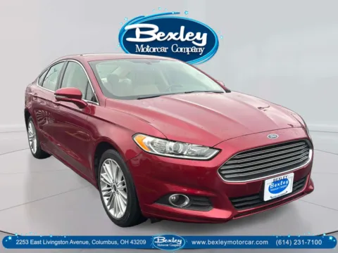 Silver 2016 Ford Fusion SE for sale in Columbus, OH