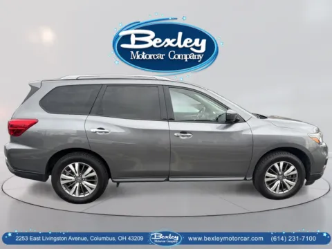 More photos of 2020 Nissan Pathfinder SL 4WD at Bexley Motorcar Company, OH