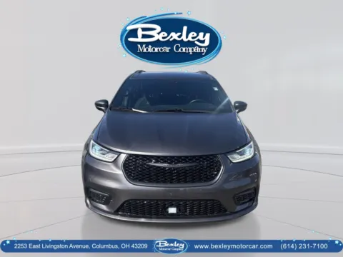 Photos of 2021 Chrysler Pacifica Touring for sale in Columbus, OH at Bexley Motorcar Company