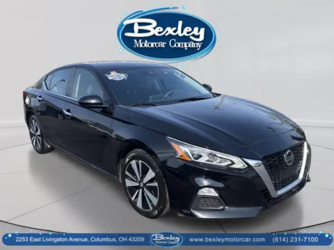 Another view of 2022 Nissan Altima SV FWD for sale in Columbus, OH at Bexley Motorcar Company