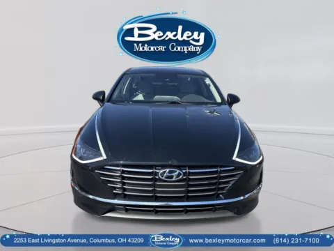 Photos of 2022 Hyundai Sonata SE for sale in Columbus, OH at Bexley Motorcar Company