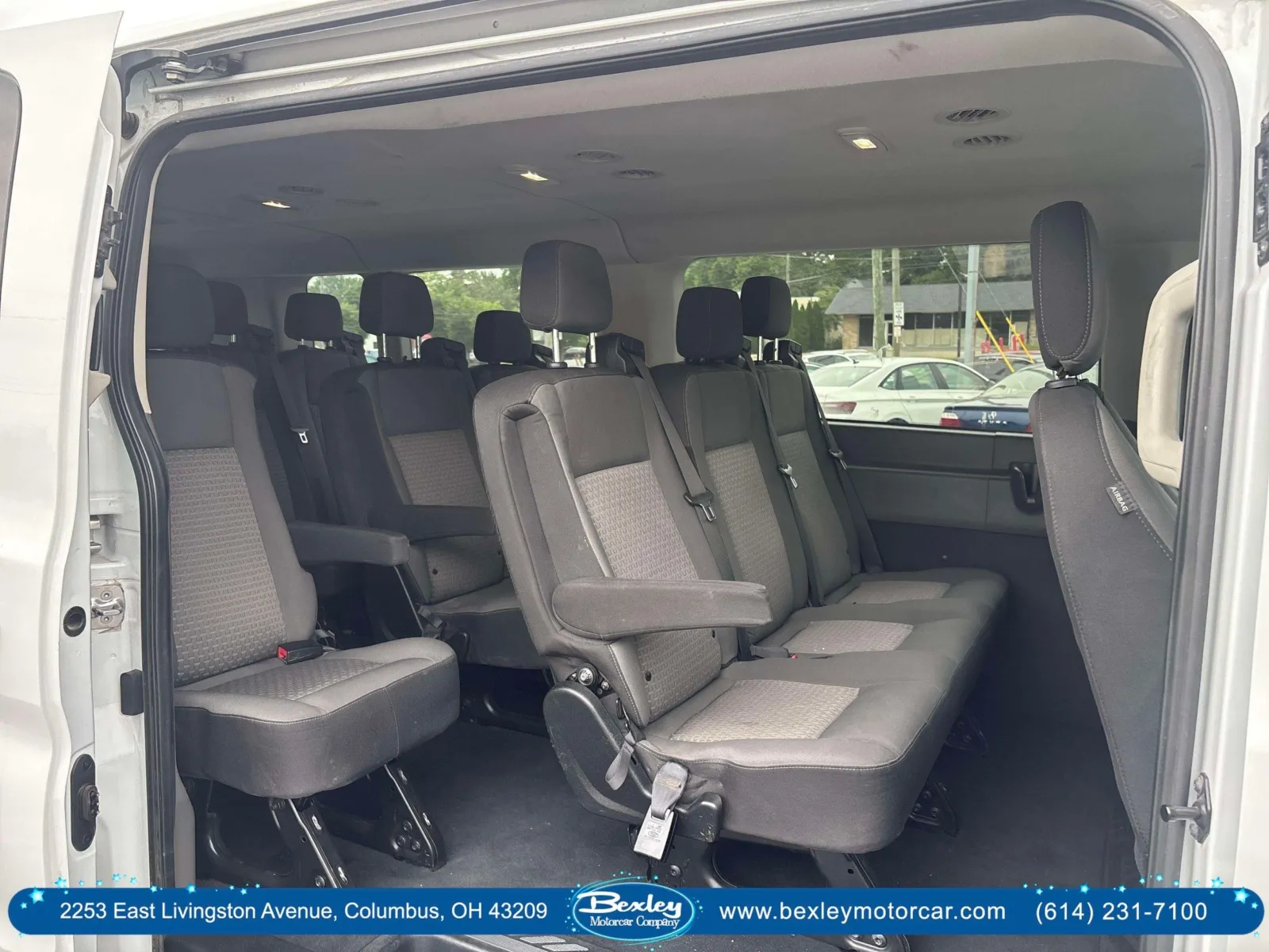 2022 Ford Transit Passenger Van XLT - Photo 12