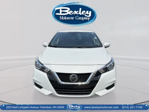 Photos of 2022 Nissan Versa 1.6 SV Xtronic CVT for sale in Columbus, OH at Bexley Motorcar Company