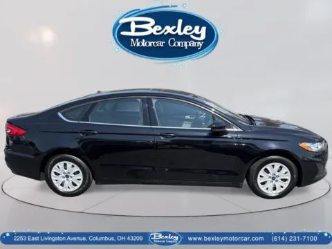 More photos of 2019 Ford Fusion S at Bexley Motorcar Company, OH