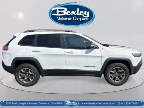 More photos of 2019 Jeep Cherokee Trailhawk 4x4 at Bexley Motorcar Company, OH