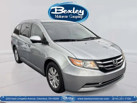 Silver 2016 Honda Odyssey SE for sale in Columbus, OH