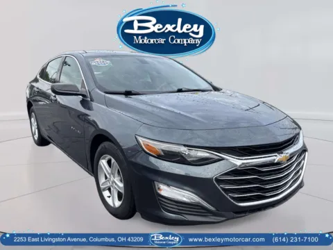 Silver 2020 Chevrolet Malibu FWD 1FL for sale in Columbus, OH