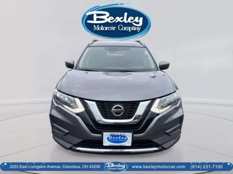 Gray 2019 Nissan Rogue SV for sale in Columbus, OH