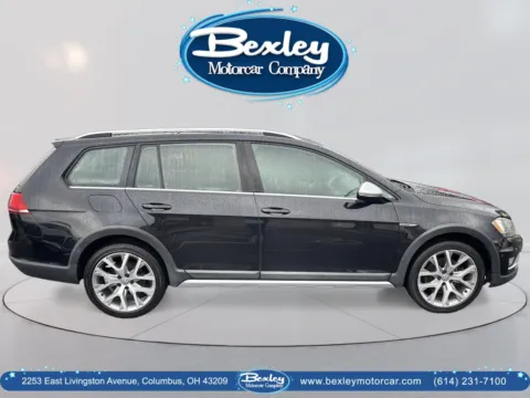 More photos of 2017 Volkswagen Golf Alltrack at Bexley Motorcar Company, OH