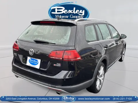 More photos of 2017 Volkswagen Golf Alltrack at Bexley Motorcar Company, OH
