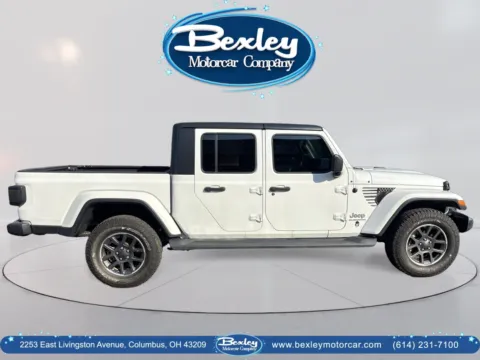 More photos of 2021 Jeep Gladiator Overland 4x4 at Bexley Motorcar Company, OH