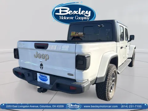 More photos of 2021 Jeep Gladiator Overland 4x4 at Bexley Motorcar Company, OH