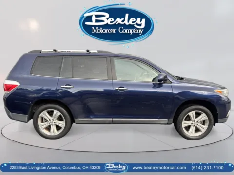 More photos of 2012 Toyota Highlander Limited V6 at Bexley Motorcar Company, OH