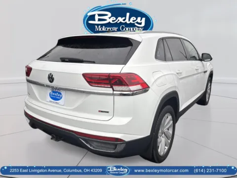 More photos of 2020 Volkswagen Atlas Cross Sport V6 SE 4Motion at Bexley Motorcar Company, OH