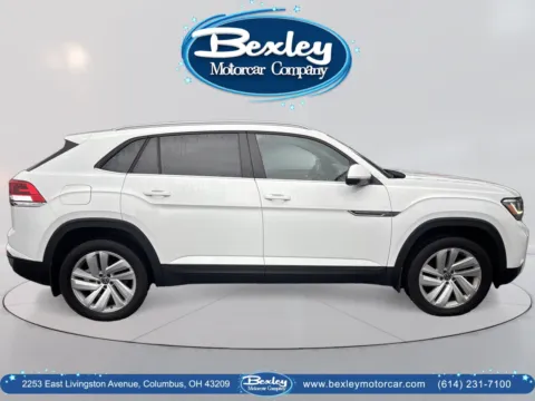 More photos of 2020 Volkswagen Atlas Cross Sport V6 SE 4Motion at Bexley Motorcar Company, OH