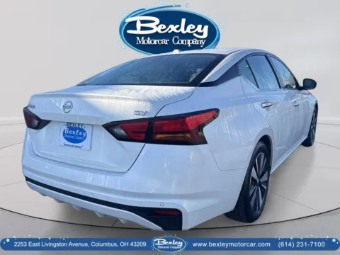 More photos of 2022 Nissan Altima SV FWD at Bexley Motorcar Company, OH