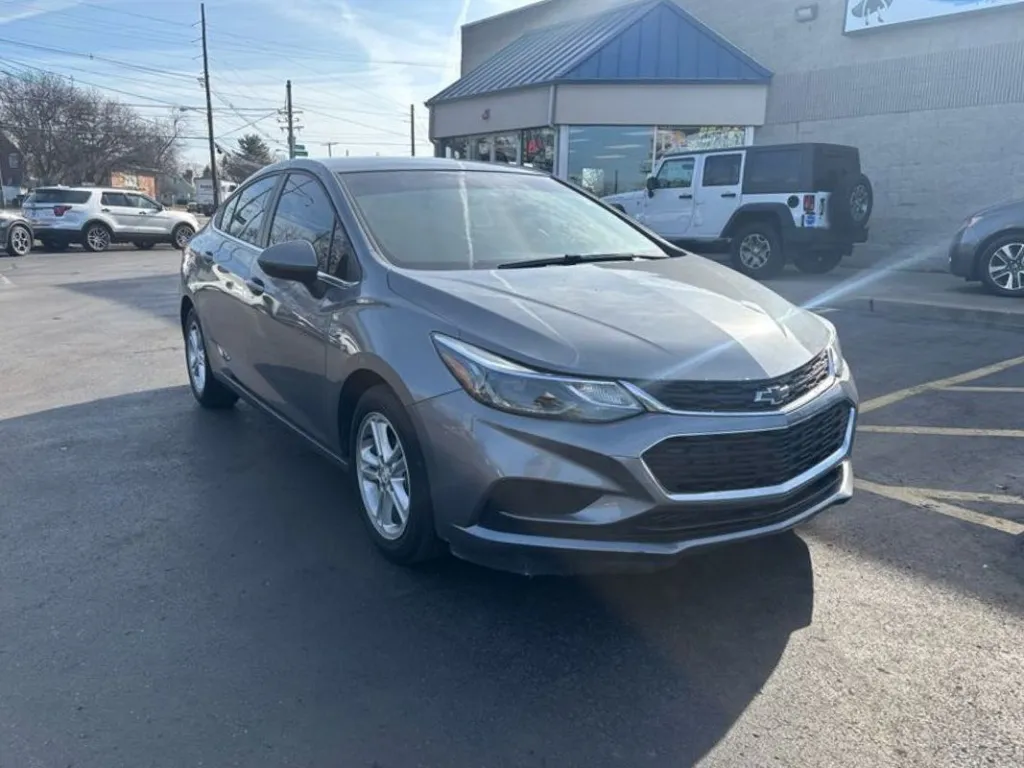 2018 Chevrolet Cruze LT Auto for sale in Columbus, OH