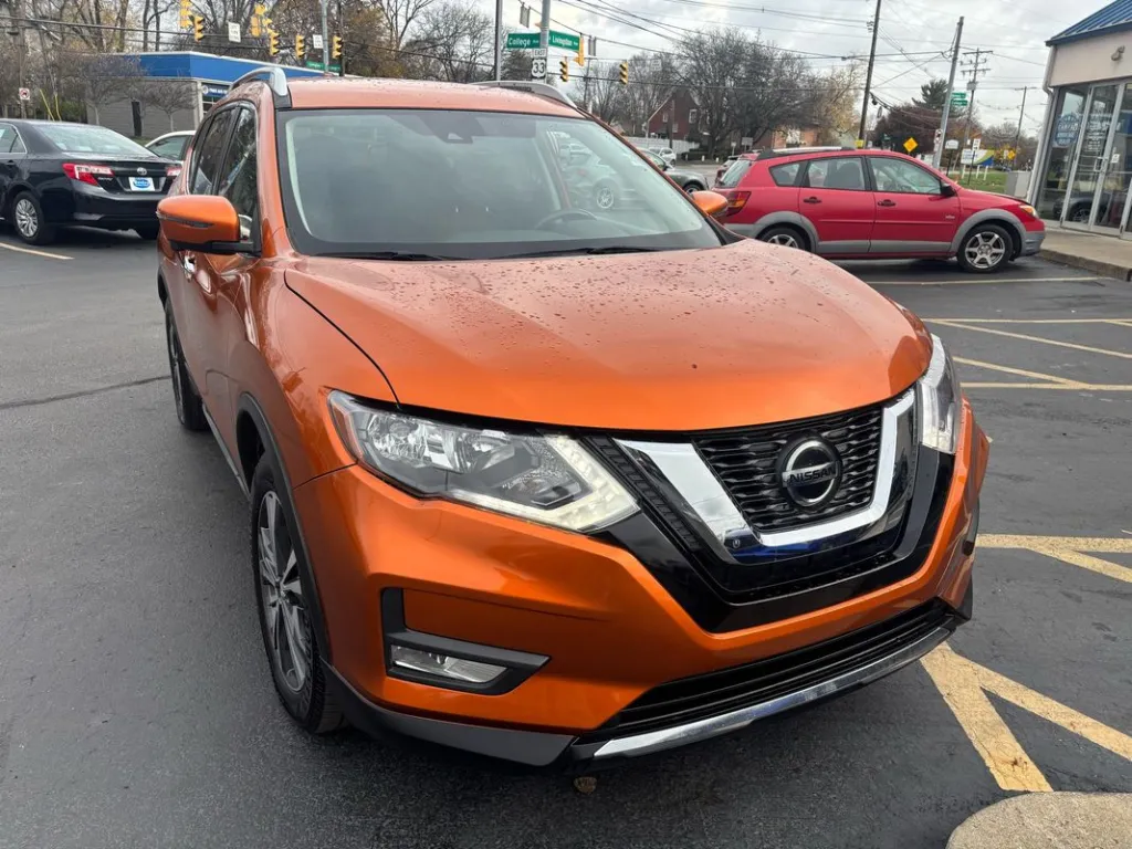 2019 Nissan Rogue SV for sale in Columbus, OH