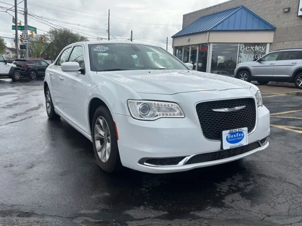 2019 Chrysler 300 Touring for sale in Columbus, OH