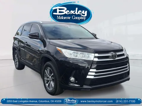 Black 2019 Toyota Highlander XLE for sale in Columbus, OH