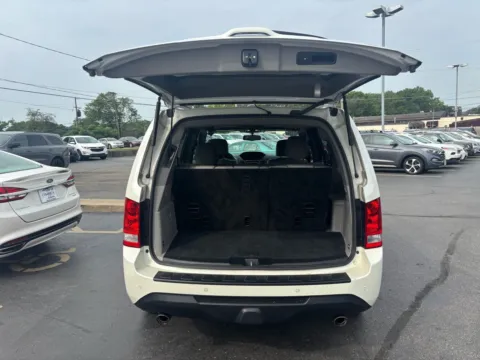 More photos of 2013 Honda Pilot Touring at Bexley Motorcar Company, OH