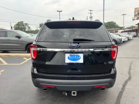 More photos of 2017 Ford Explorer at Bexley Motorcar Company, OH
