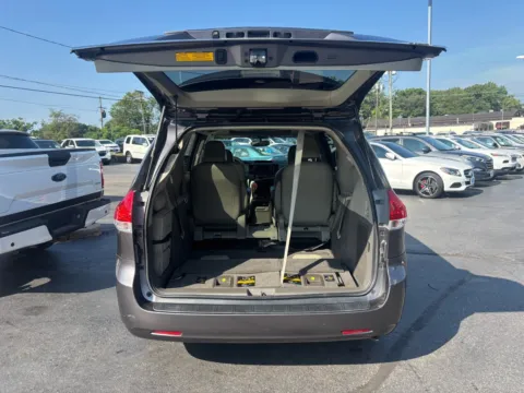 More photos of 2011 Toyota Sienna XLE 8-Passenger at Bexley Motorcar Company, OH