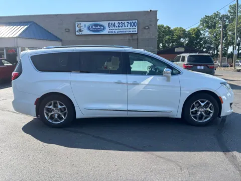Photos of 2020 Chrysler Pacifica Limited for sale in Columbus, OH at Bexley Motorcar Company